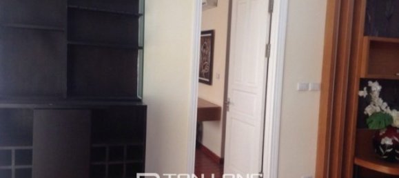 Apartamento de 3 dormitorios en Tay Ho, Vietnam No. 2186 7