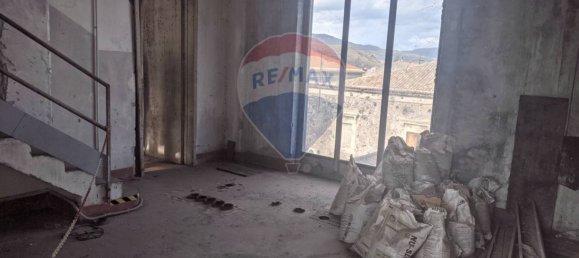 3 rooms Building in Randazzo, Italy No. 103164 44