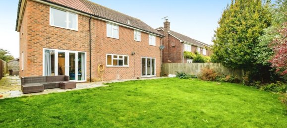 5 bedrooms House in Littlehampton, United Kingdom No. 10495 22