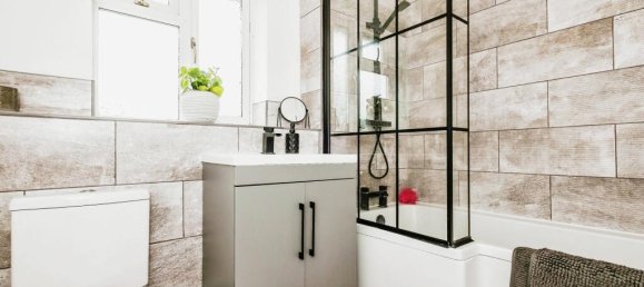 5 bedrooms House in Littlehampton, United Kingdom No. 10495 16