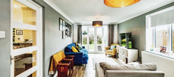 5 bedrooms House in Littlehampton, United Kingdom No. 10495 6