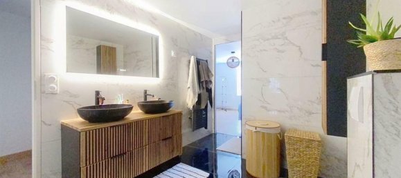 3 bedrooms Duplex in Rhone, France No. 308796 10