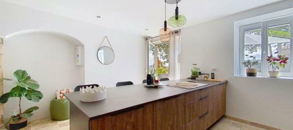 3 bedrooms Duplex in Rhone, France No. 308796 2