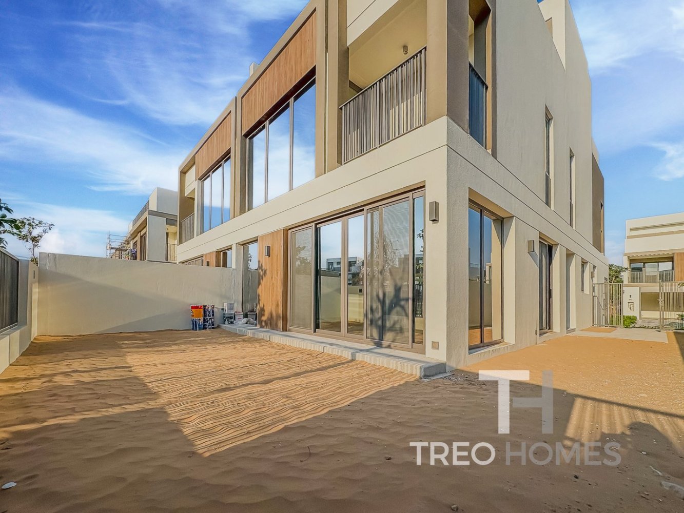 Villa de 4 dormitorios en Tilal Al Ghaf, UAE No. 94482