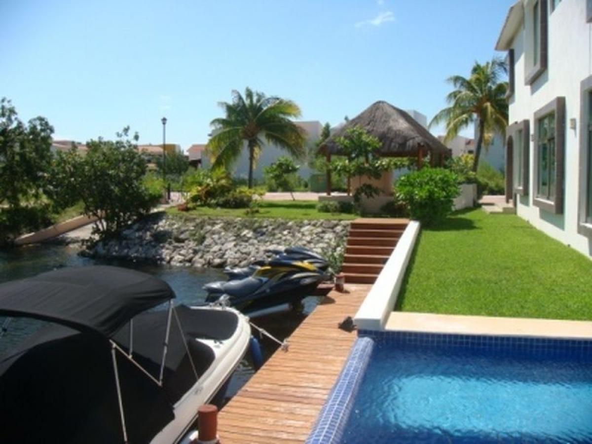 5 bedrooms House in Mexico No. 150462