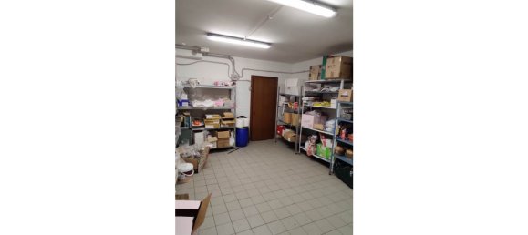 5-salle Propriété commerciale à Rome, Italy No. 26909 5