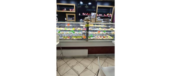 5-salle Propriété commerciale à Rome, Italy No. 26909 16