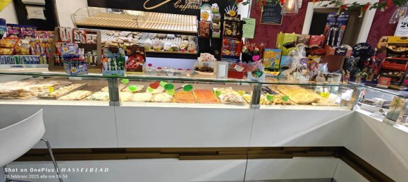 5-salle Propriété commerciale à Rome, Italy No. 26909 2