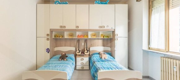 2 bedrooms Apartment in Milan, Italy No. 241660 17