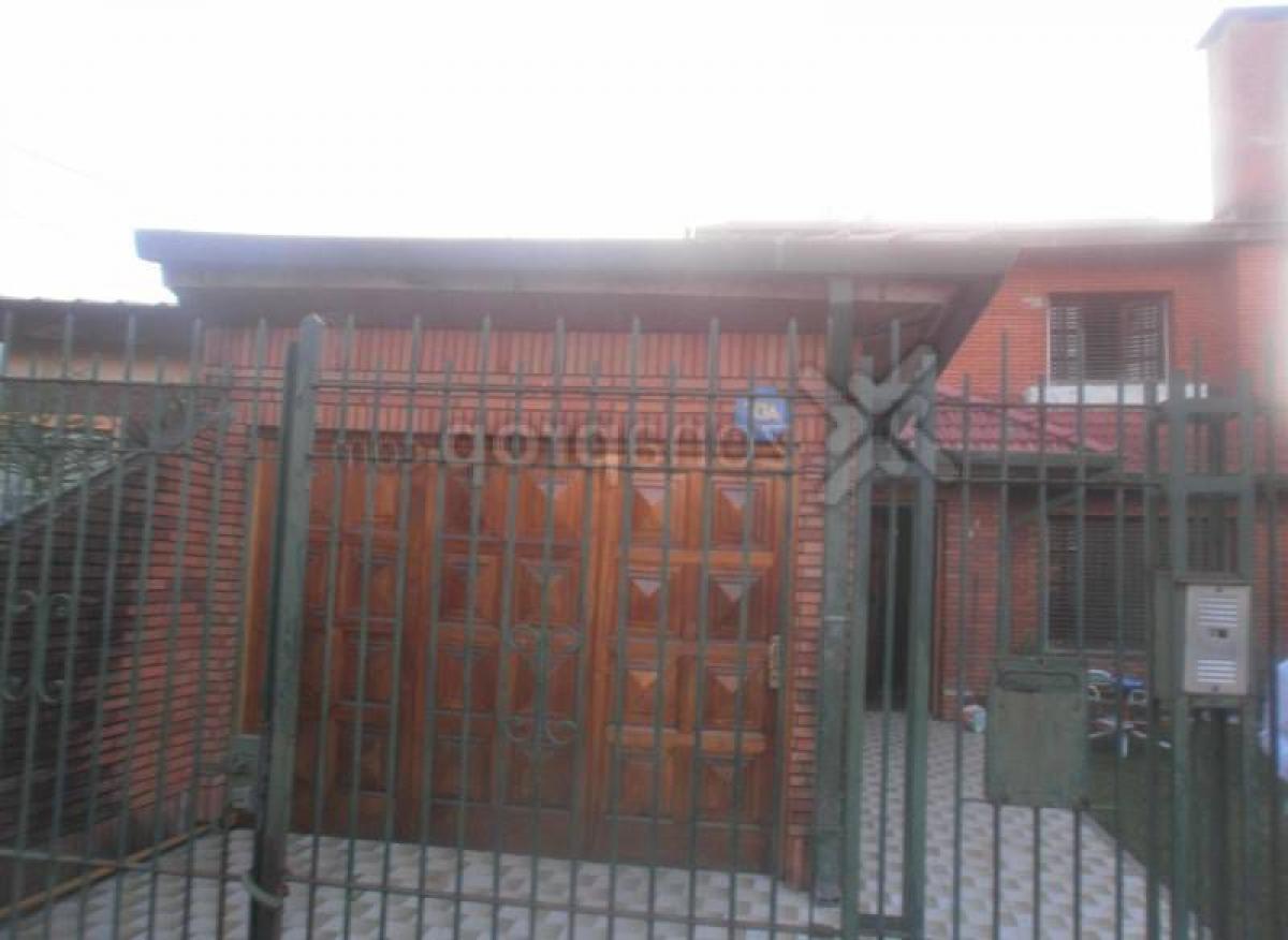 3 bedrooms House in Almirante Brown, Argentina No. 78822