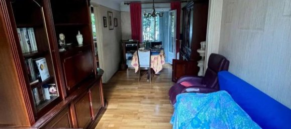 2 bedrooms House in Fontenay-sous-Bois, France No. 350113 2