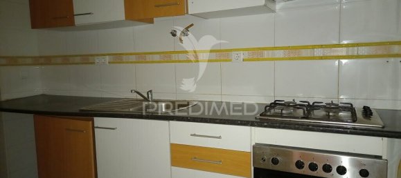 2 bedrooms Apartment in Amadora, Portugal No. 83796 3