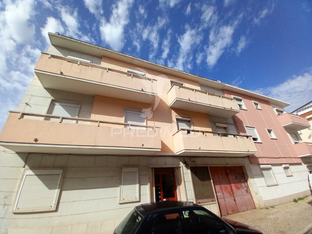 2 bedrooms Apartment in Amadora, Portugal No. 83796