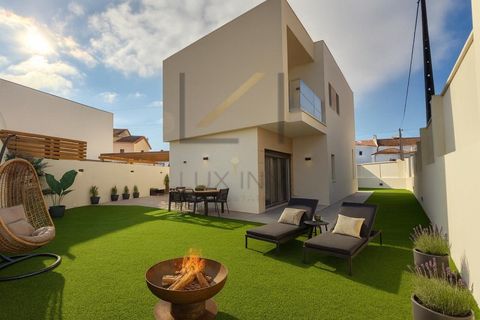 3 غرف نوم منزل في Cascais, Portugal رقم 331689