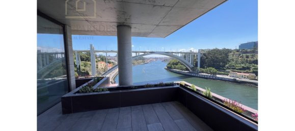 3 bedrooms Apartment in Porto, Portugal No. 107965 39