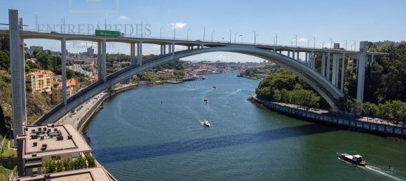 3 bedrooms Apartment in Porto, Portugal No. 107965 15