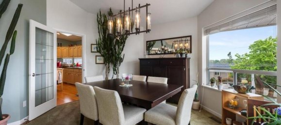 3 bedrooms House in British Columbia, Canada No. 182 9