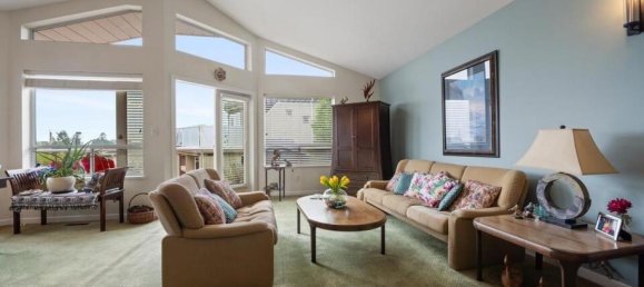 3 bedrooms House in British Columbia, Canada No. 182 10