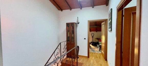 6-Zimmer Haus in Montespertoli, Italy, Nr. 137710 19