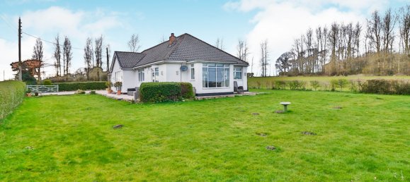 3 bedrooms Bungalow in Ormskirk, United Kingdom No. 2193 4