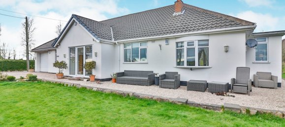 3 bedrooms Bungalow in Ormskirk, United Kingdom No. 2193 6