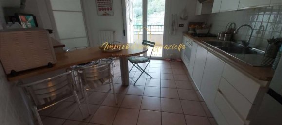 Apartamento de 4 habitaciónes en Camporosso, Italy No. 190705 13