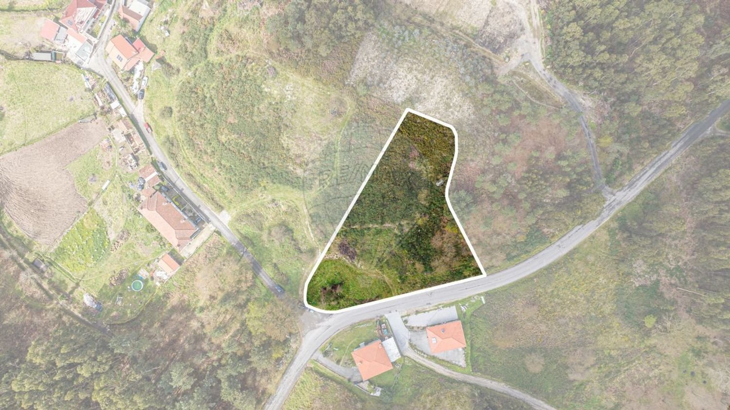 3265m² Land in Sao Gens, Portugal No. 42027