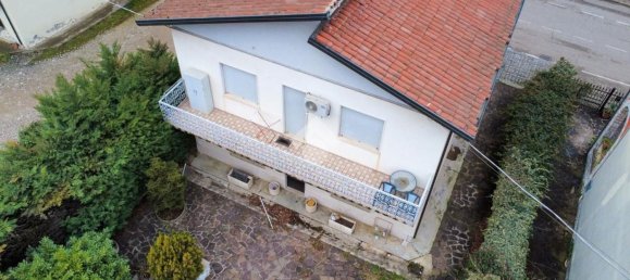 9-Zimmer Haus in Montecchia di Crosara, Italy, Nr. 165043 8