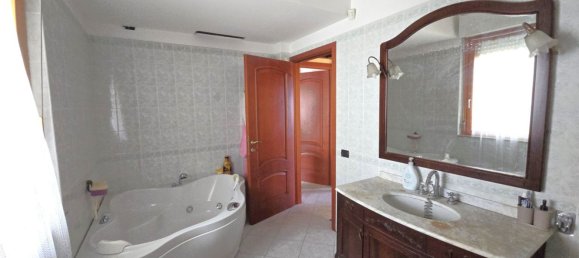 7 bedrooms House in Sinnai, Italy No. 362634 31