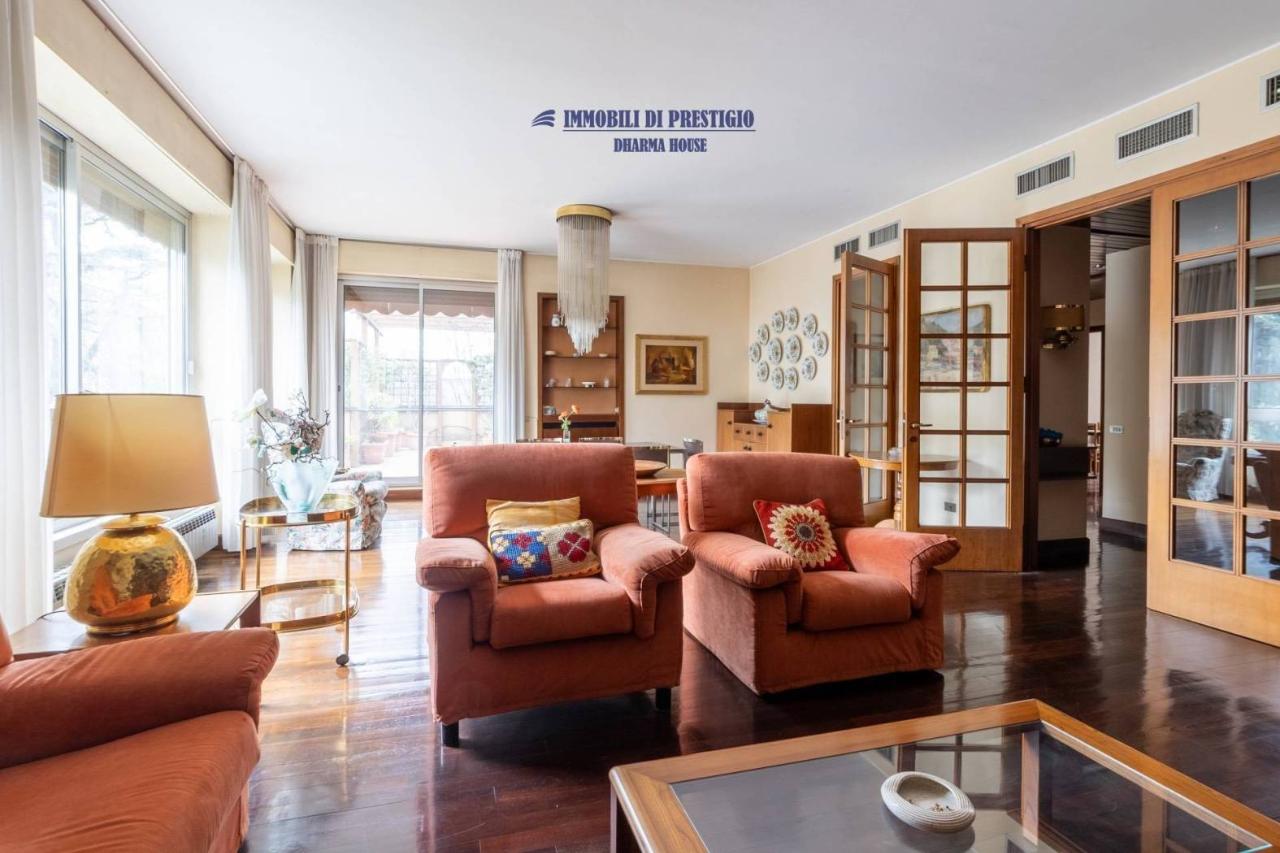 6-Zimmer Penthouse in Milan, Italy, Nr. 242836