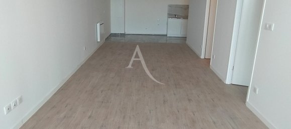 2 bedrooms Apartment in Noisy-le-Grand, France No. 133859 3