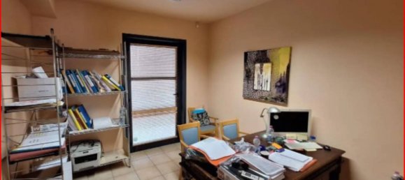 3-Zimmer Büro in Pontedera, Italy, Nr. 309279 3