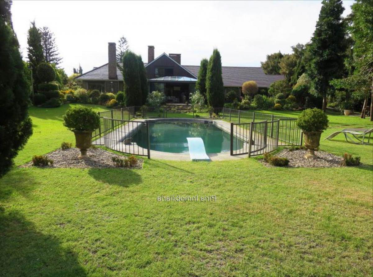 4 bedrooms House in Montevideo, Uruguay No. 4250