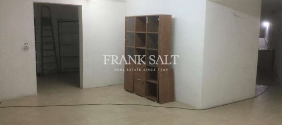 Laden in Naxxar, Malta 276m², Nr. 12186 2