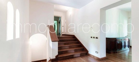 6 Schlafzimmer Villa in San Fermo della Battaglia, Italy, Nr. 333046 18