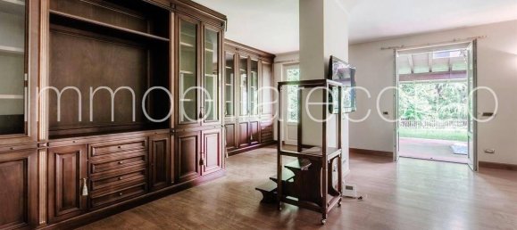 6 Schlafzimmer Villa in San Fermo della Battaglia, Italy, Nr. 333046 22