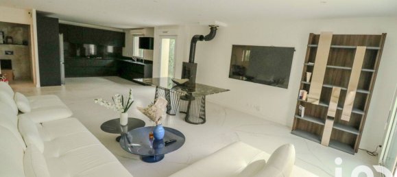 4 bedrooms House in Bussy-Saint-Georges, France No. 324623 2