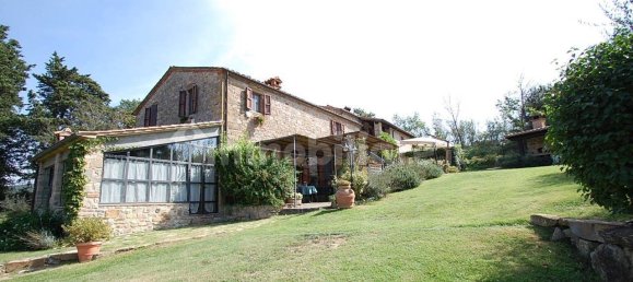 6 Schlafzimmer Haus in Passignano sul Trasimeno, Italy, Nr. 53695 3