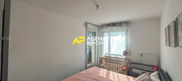 1 bedroom Apartment in Bezons, France No. 179726 7