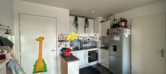 1 bedroom Apartment in Bezons, France No. 179726 5