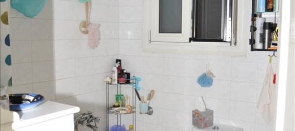 4 bedrooms Villa in Loutraki, Greece No. 4962 6