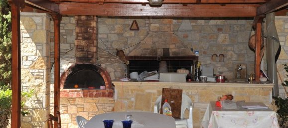 4 bedrooms Villa in Loutraki, Greece No. 4962 8