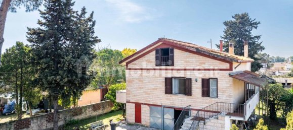 3 غرف نوم فيلا في Rome, Italy رقم 11136 5