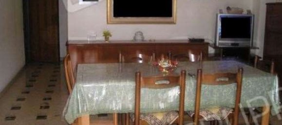 8-salle Appartement à Casali del Manco, Italy No. 180954 6