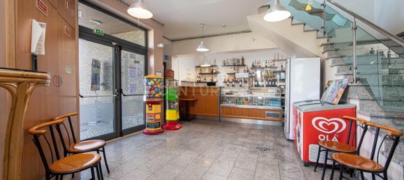 512m² Commercial property in Setubal, Portugal No. 155979 5