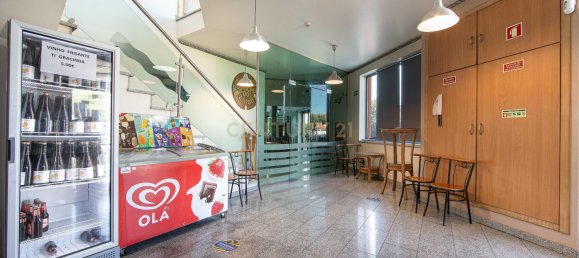 512m² Commercial property in Setubal, Portugal No. 155979 7