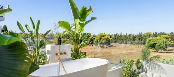 3 bedrooms Townhouse in Marbella, Spain No. 187702 30