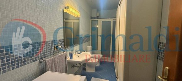 2 bedrooms Apartment in Messina, Italy No. 209245 10