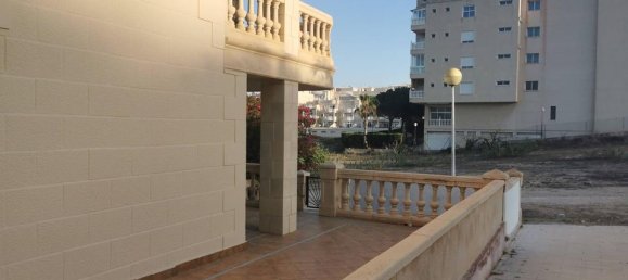 Квартира с 3 спальнями в Аликанте, Испания № 189889 5