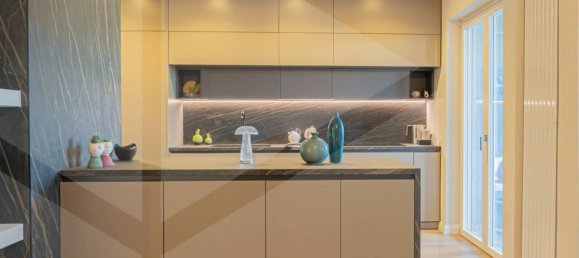 4 rooms Apartment in Bari, Italy No. 18826 3